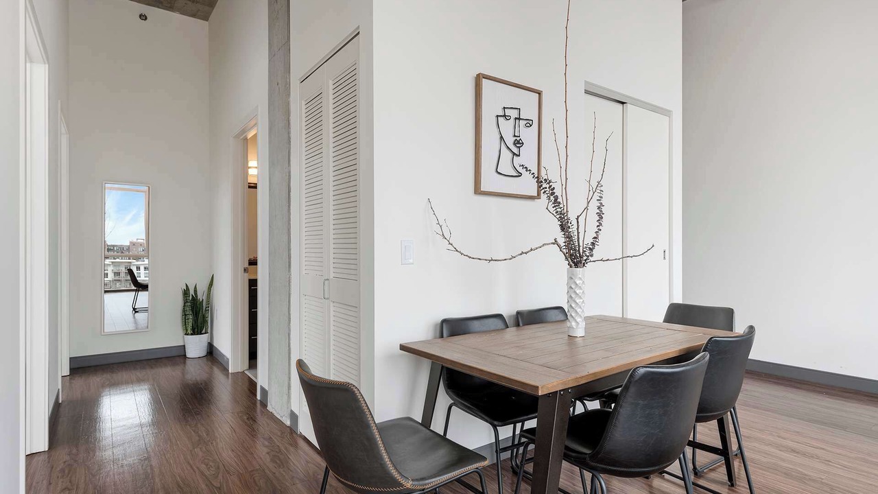 Photo of Others in West Loop Gate