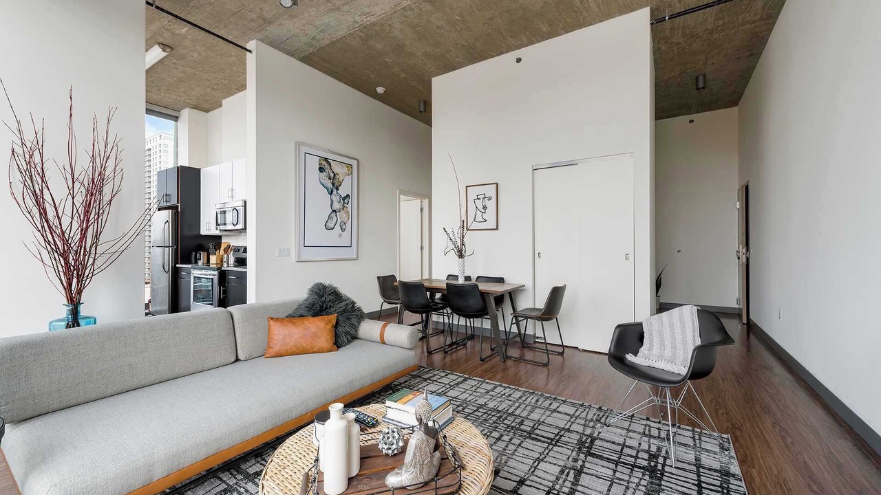 Photo of Livingroom in West Loop Gate