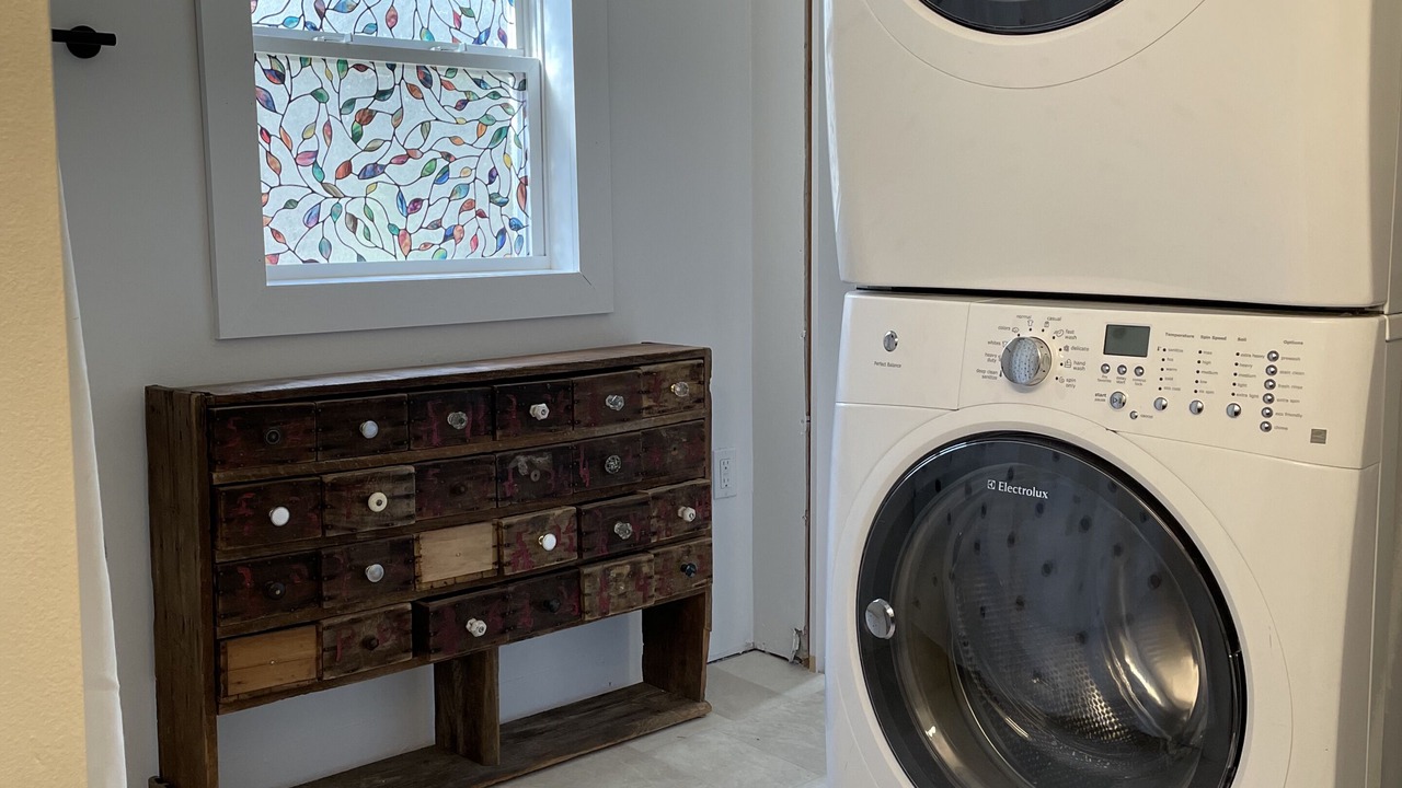 Photo of Others in Town Hill