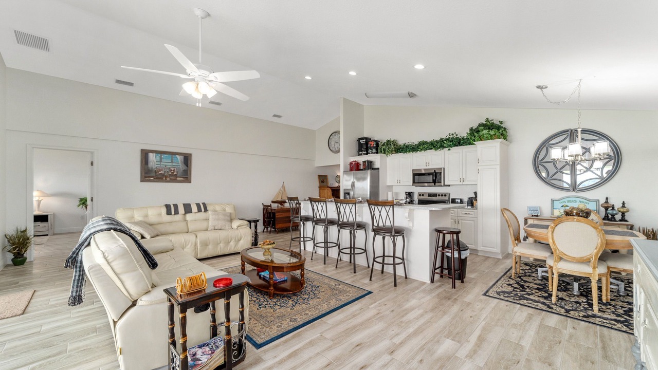 Photo of Bedroom in Candler