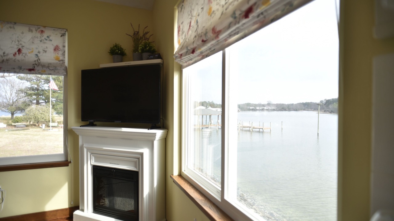 Photo of Livingroom in Reedville