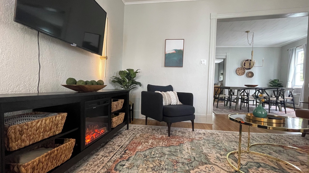 Photo of Livingroom in Clayton
