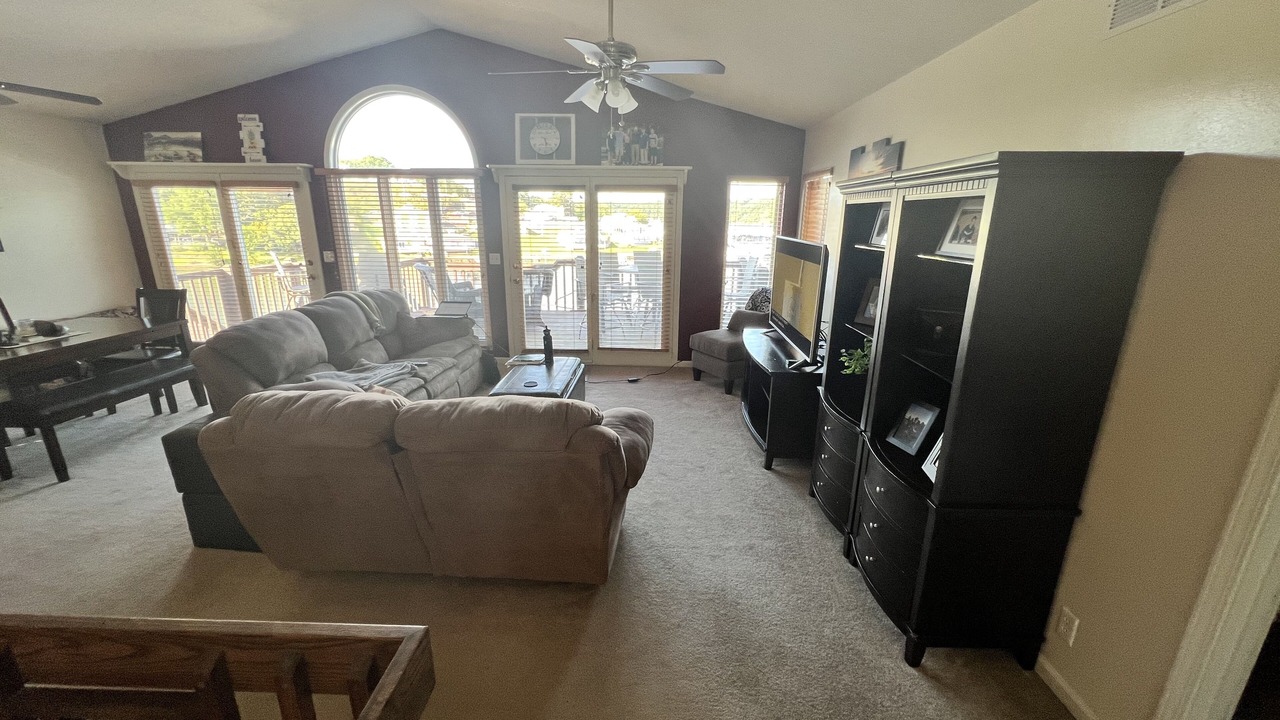 Photo of Livingroom in Gravois Mills