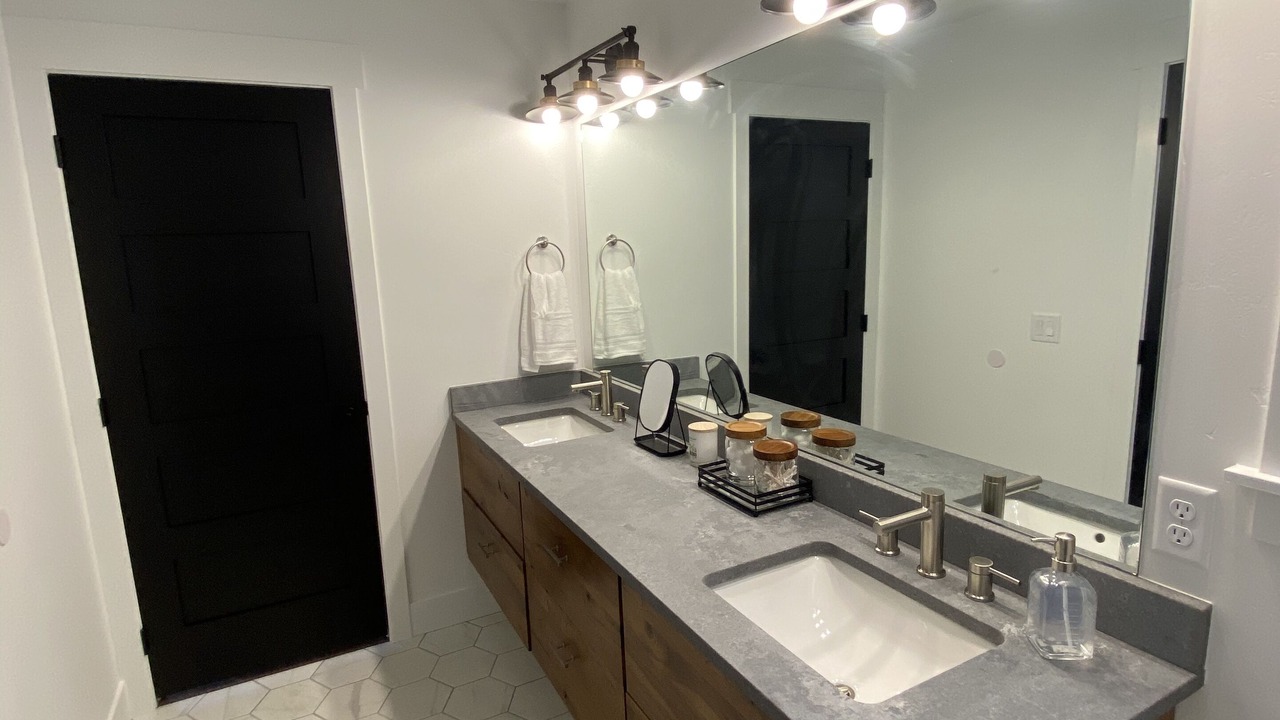 Photo of Bathroom in University District