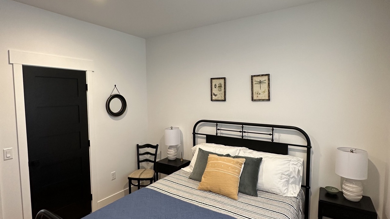 Photo of Bedroom in University District