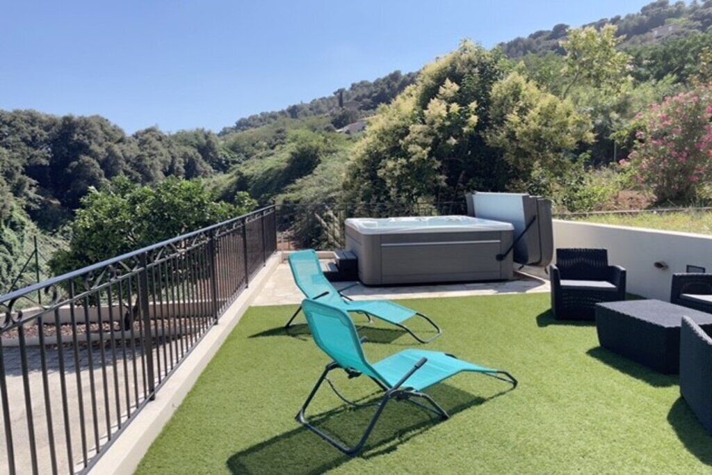 Photo of Outdoor in Montaleigne