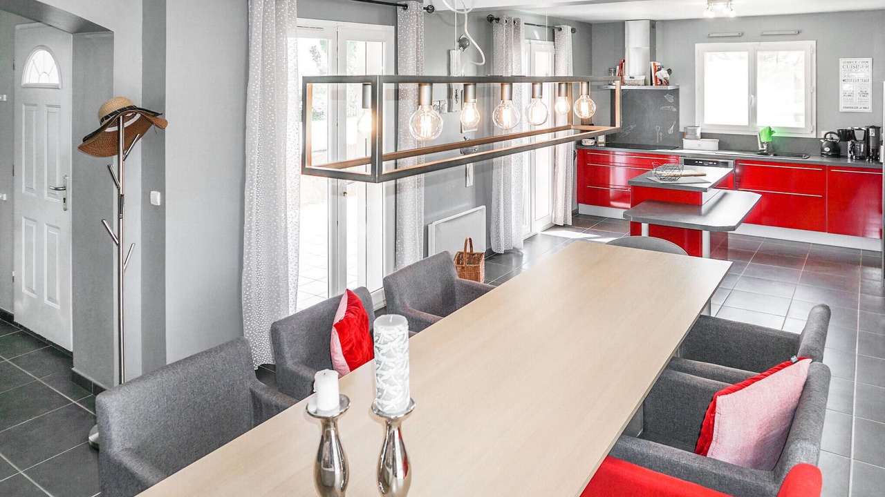 Photo of Others in Cruzy