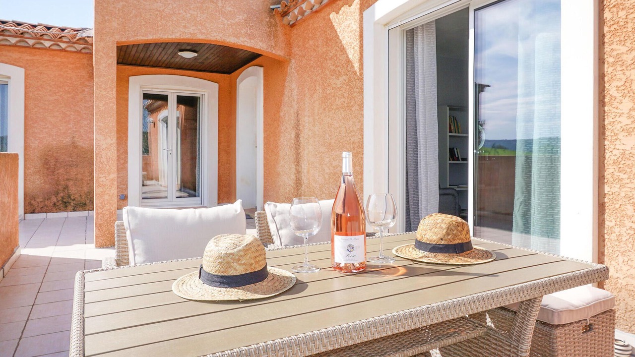 Photo of Others in Cruzy