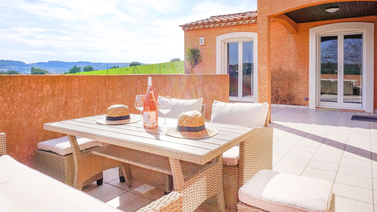 Photo of Others in Cruzy