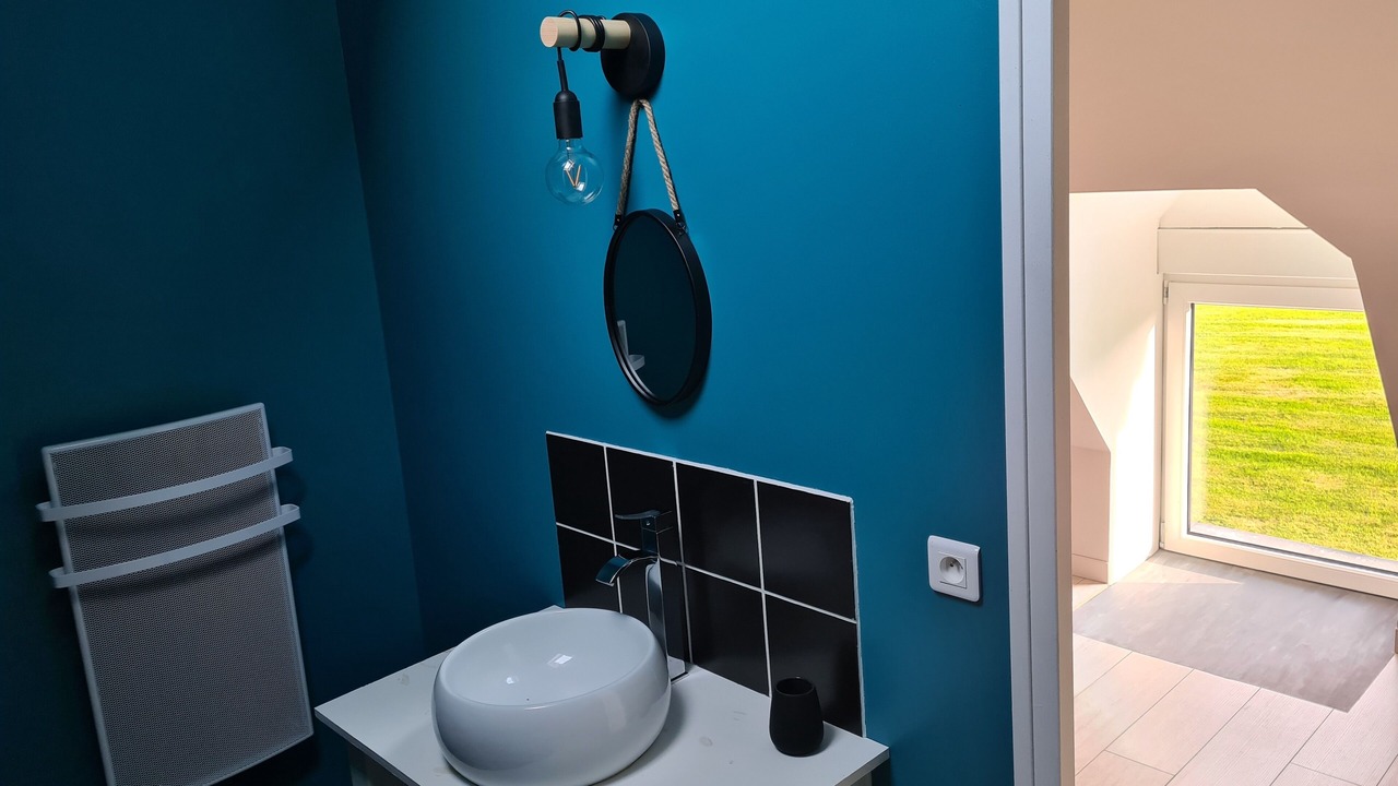 Photo of Bathroom in Coquainvilliers