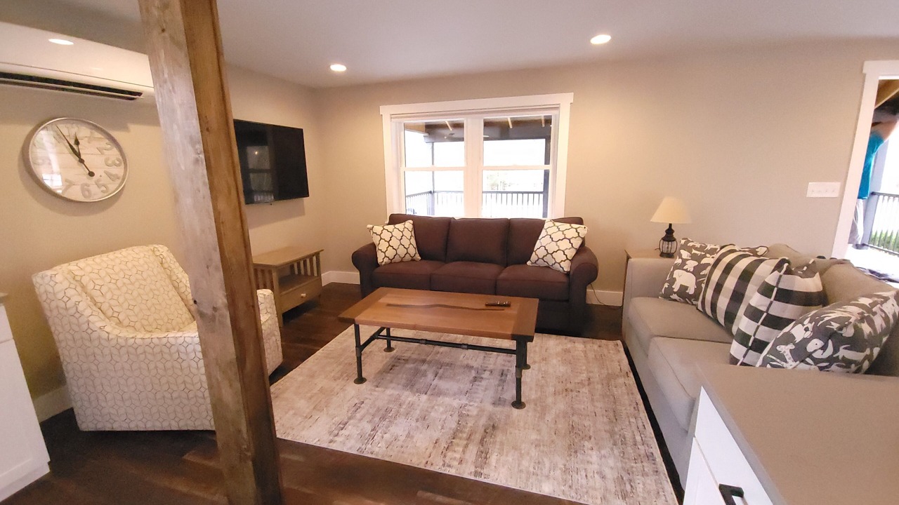 Photo of Livingroom in Watkins Glen