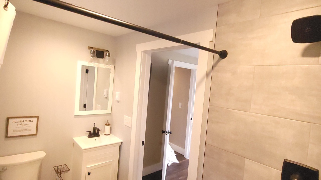 Photo of Bathroom in Watkins Glen
