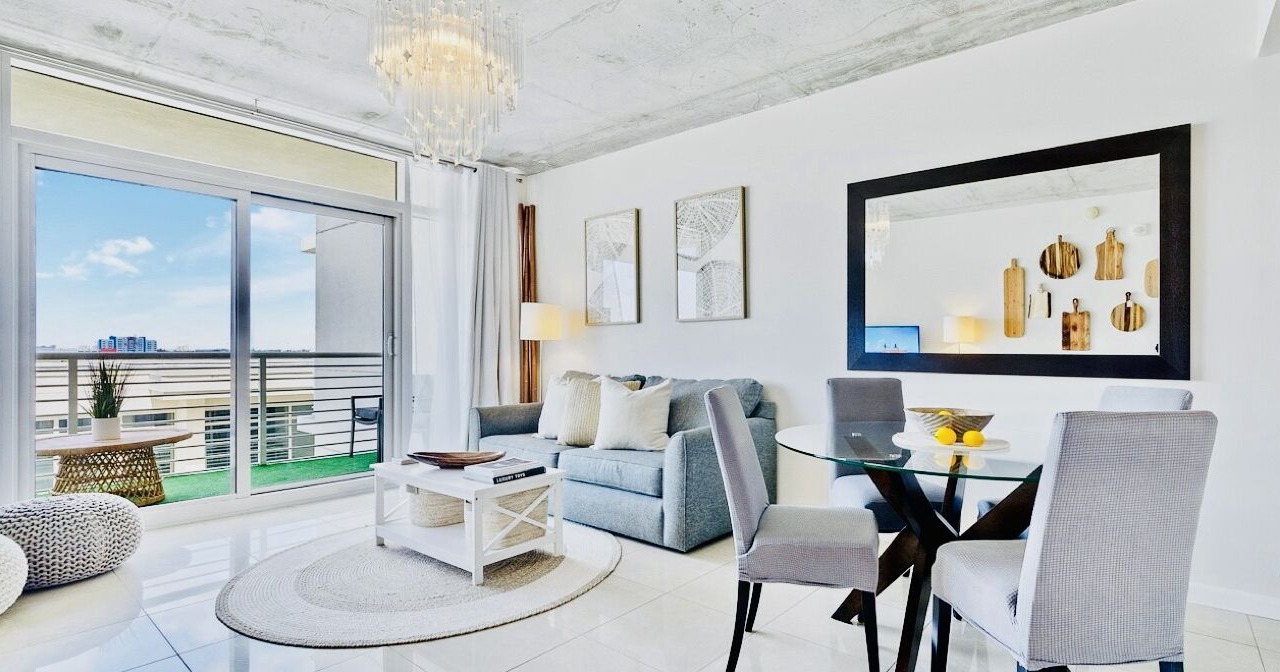 Photo of Livingroom in Midtown