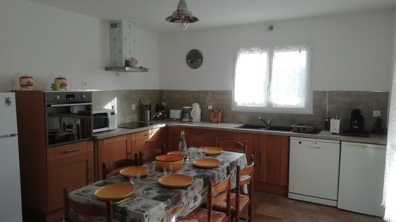 Photo of Kitchen in Saint-Jean-de-Maruejols-et-Avejan