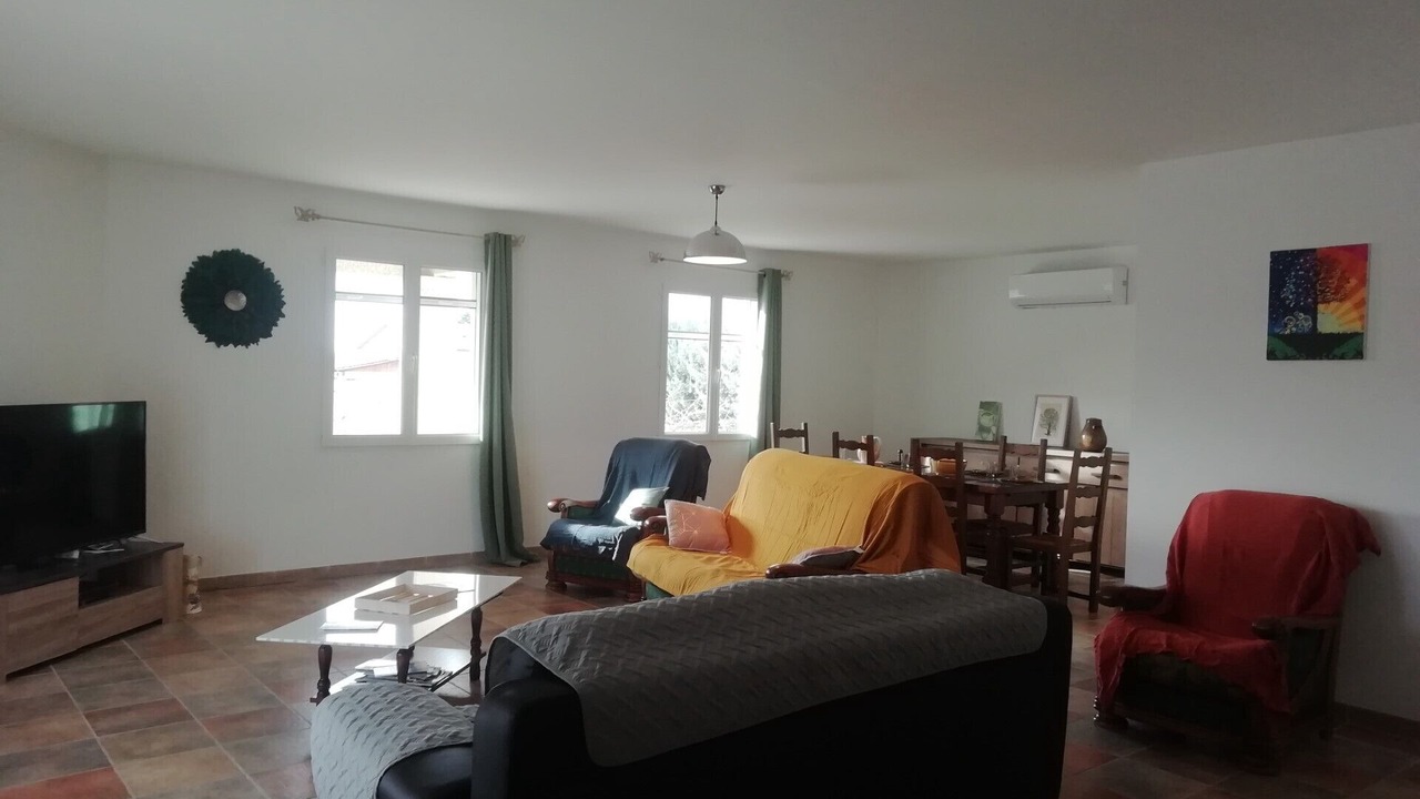 Photo of Livingroom in Saint-Jean-de-Maruejols-et-Avejan