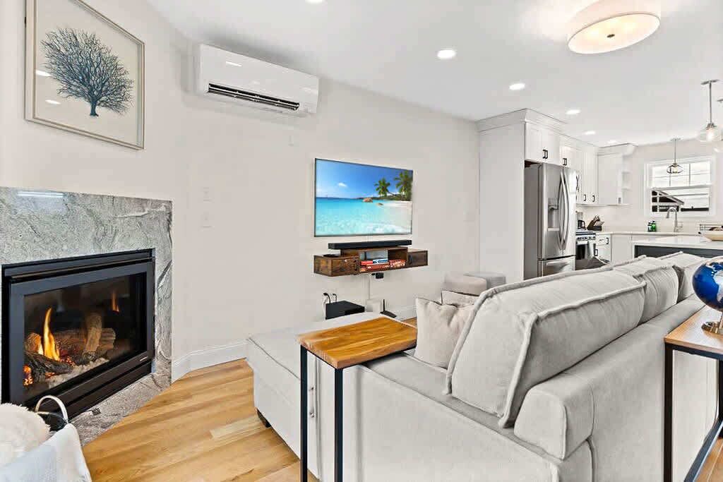 Photo of Livingroom in Hampton