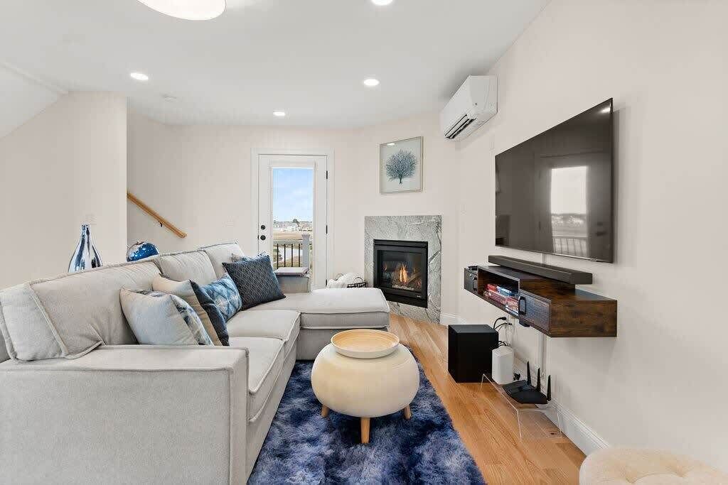 Photo of Livingroom in Hampton