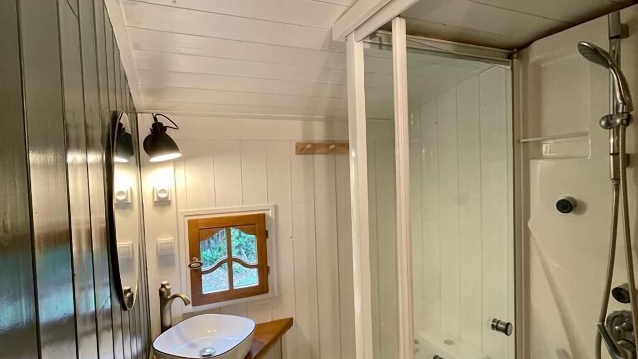 Photo of Bathroom in Morlanne