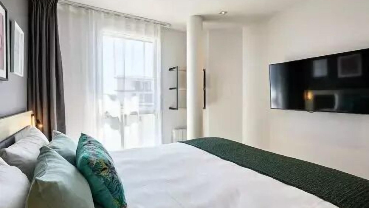 Photo of Bedroom in Plescop