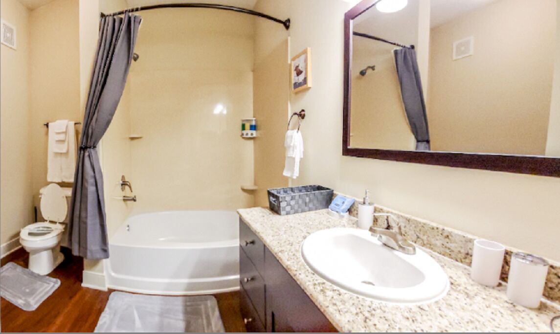 Photo of Bathroom in Redlick
