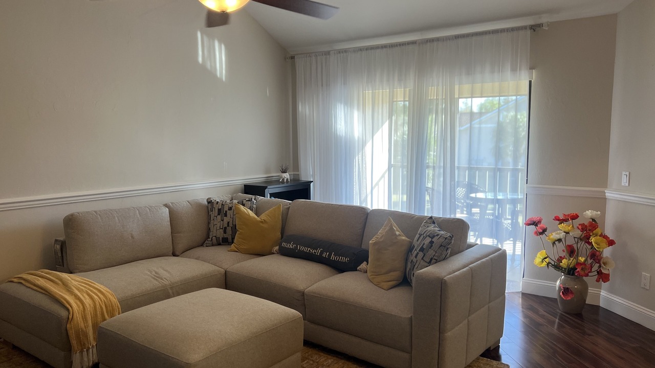Photo of Livingroom in Biggar