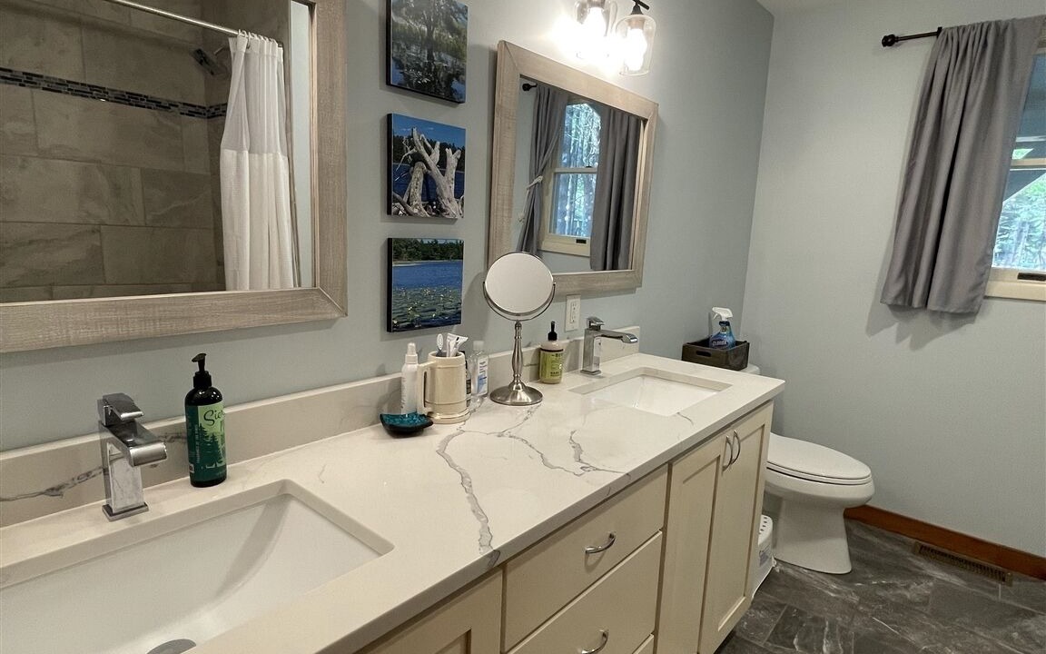 Photo of Bathroom in Thompson's Point