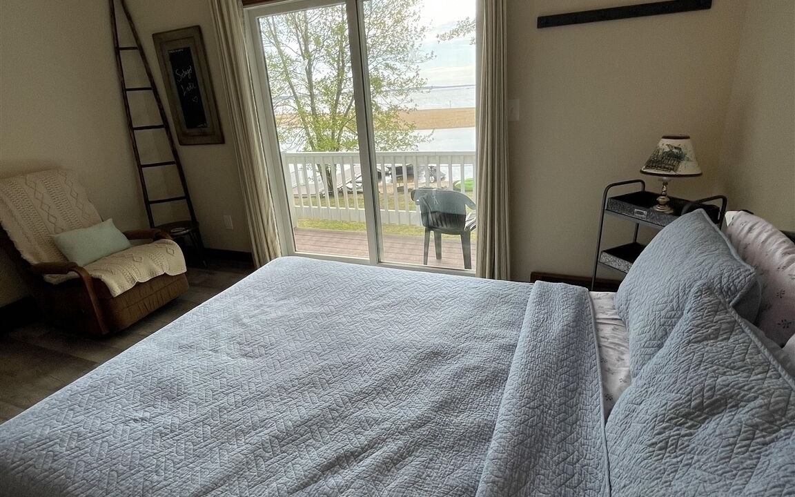 Photo of Bedroom in Thompson's Point