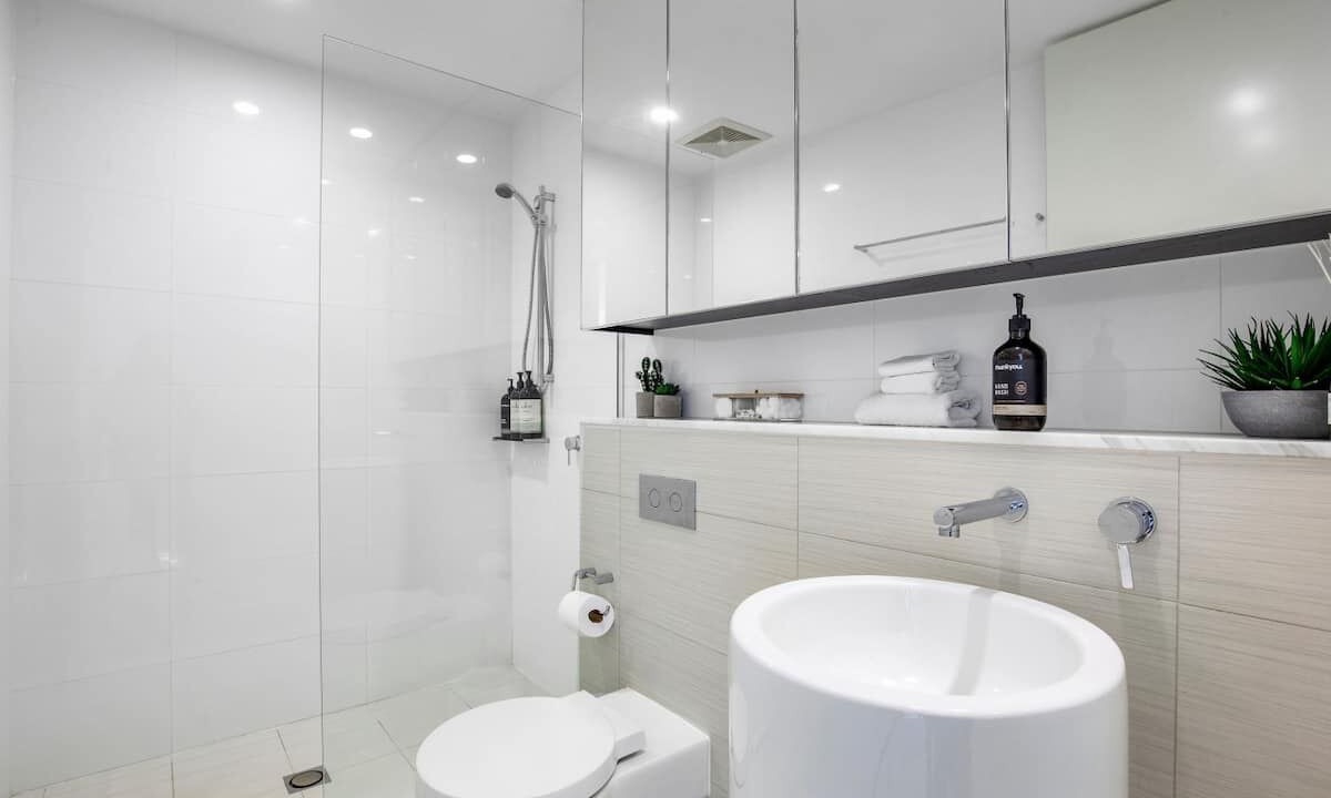 Photo of Bathroom in Broadbeach