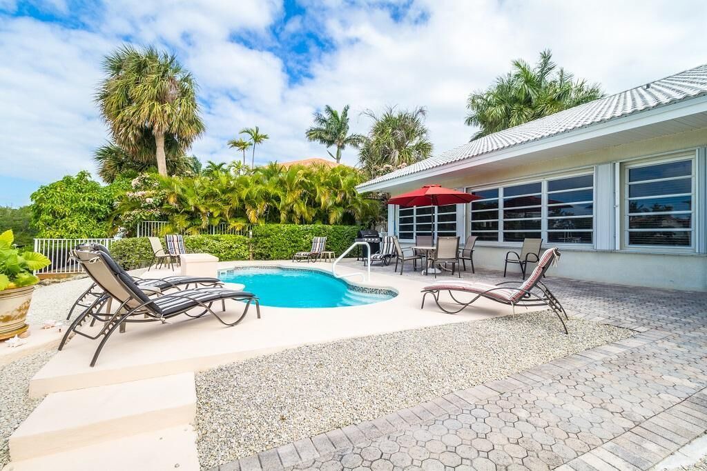 Photo of Outdoor in Coury