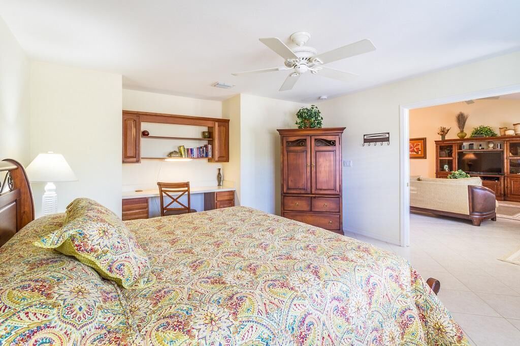 Photo of Others in Coury