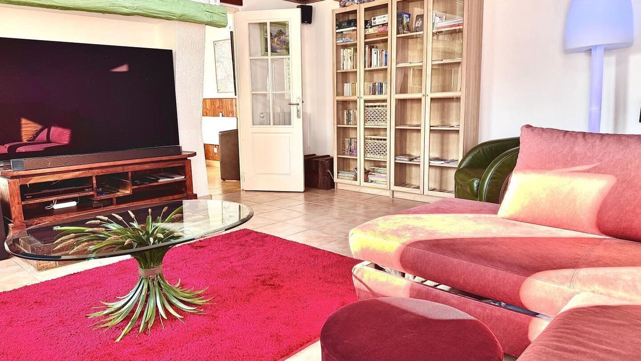 Photo of Livingroom in Lentilles