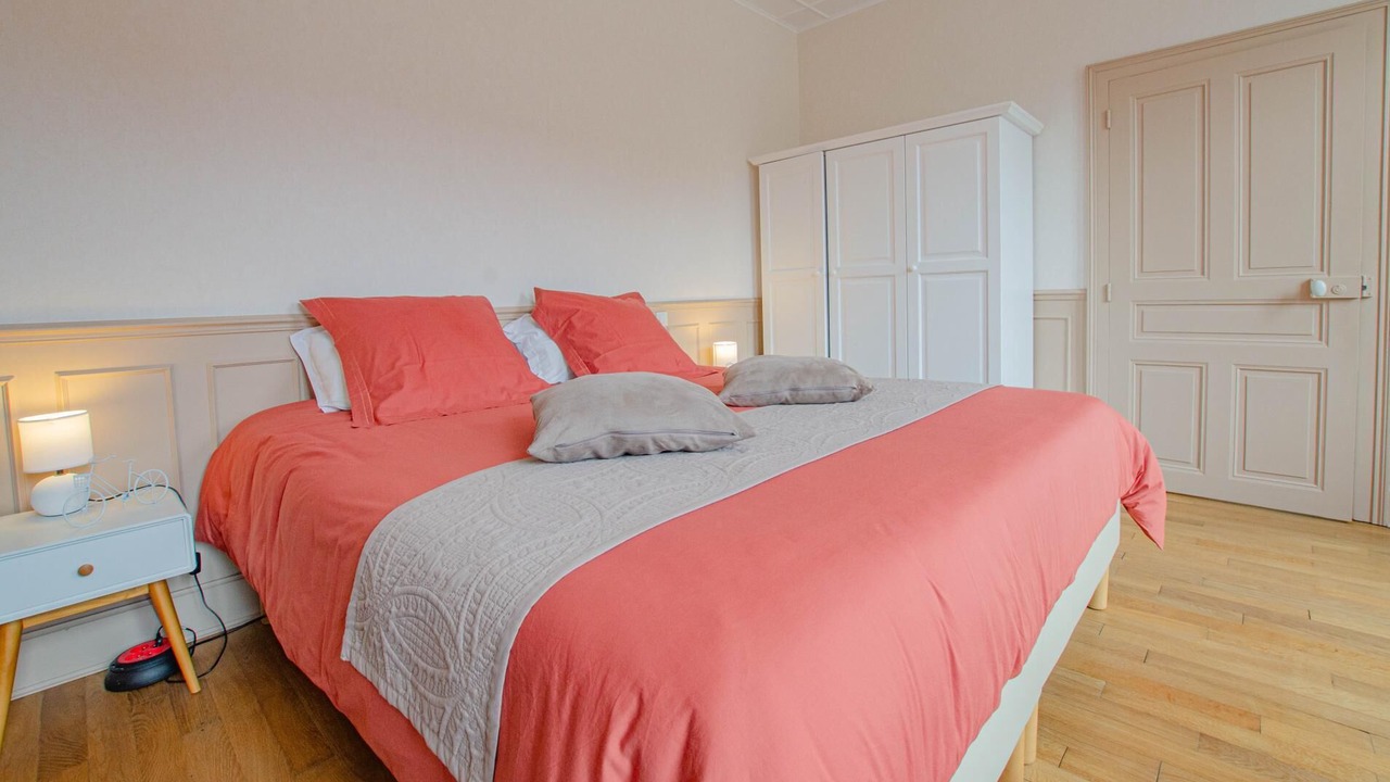 Photo of Bedroom in Pougy