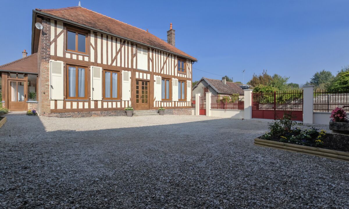 Photo of Outdoor in Pougy