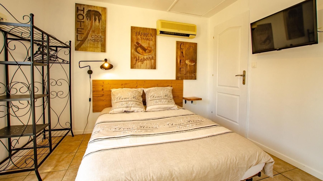 Photo of Bedroom in Droupt-Saint-Basle