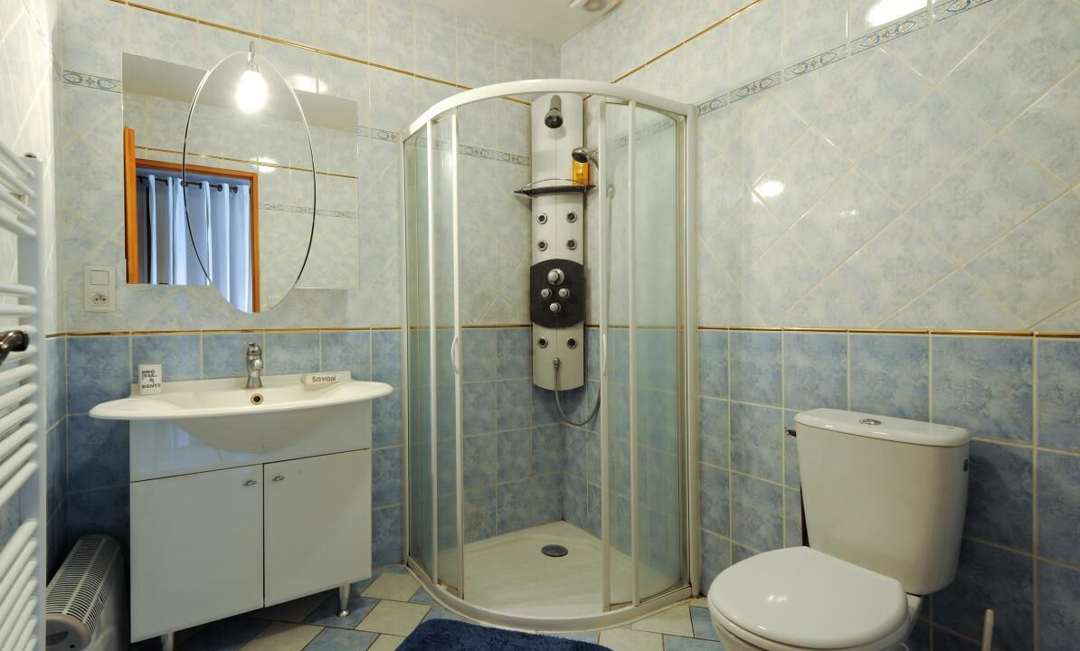 Photo of Bathroom in Laines-aux-Bois