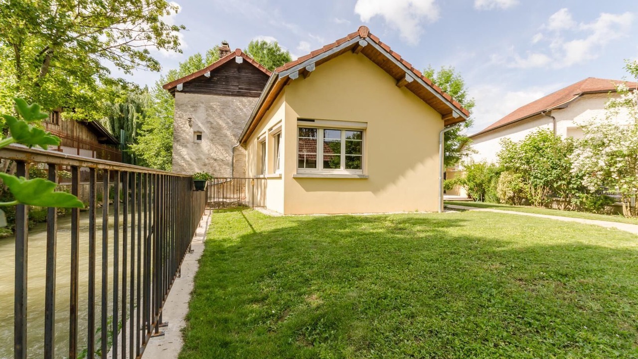 Photo of Outdoor in Dolancourt