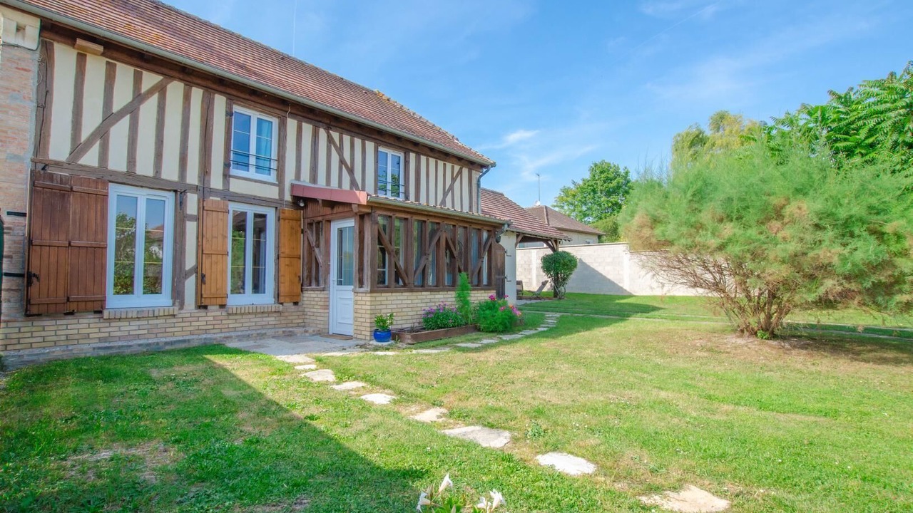 Photo of Outdoor in Le Chene