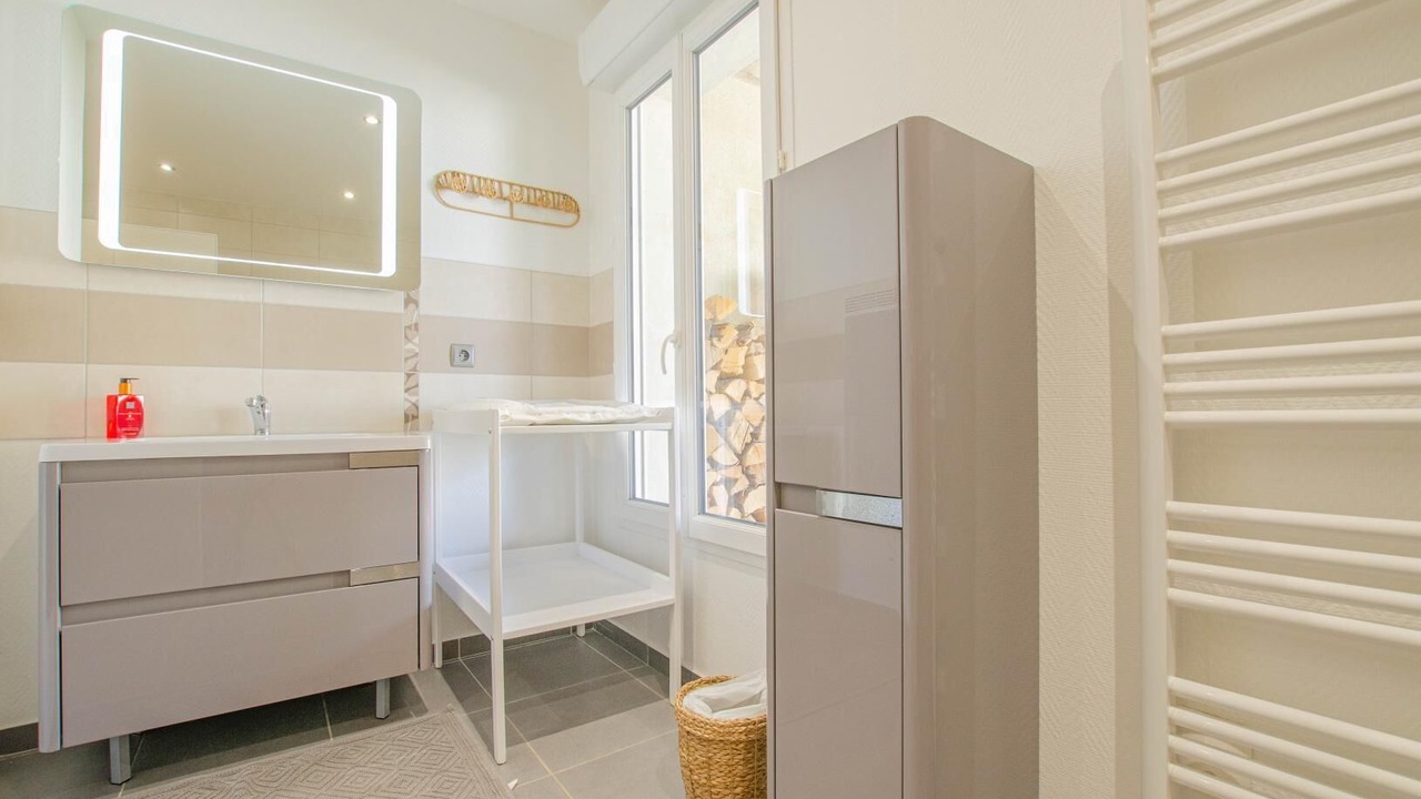 Photo of Others in Le Chene