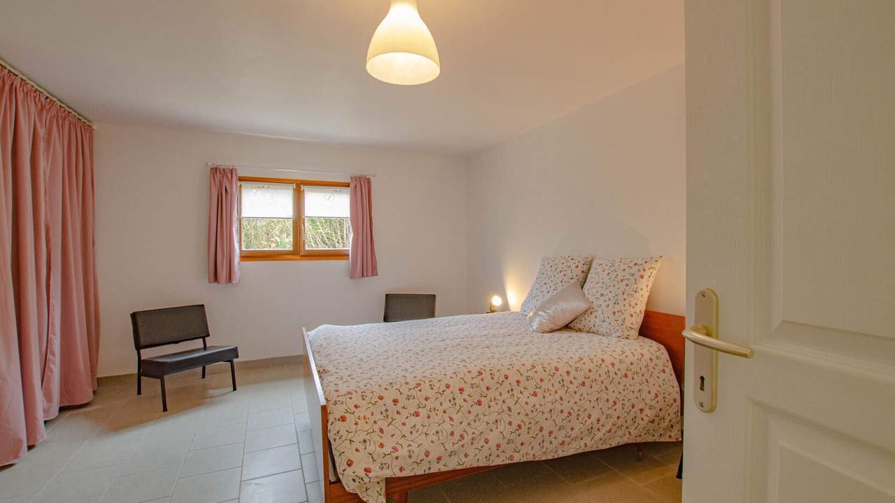 Photo of Bedroom in Boeurs-en-Othe