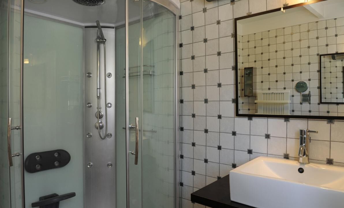 Photo of Bathroom in Eaux-Puiseaux