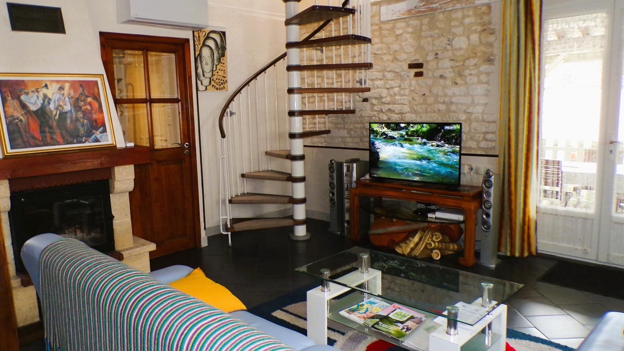 Photo of Livingroom in Eaux-Puiseaux