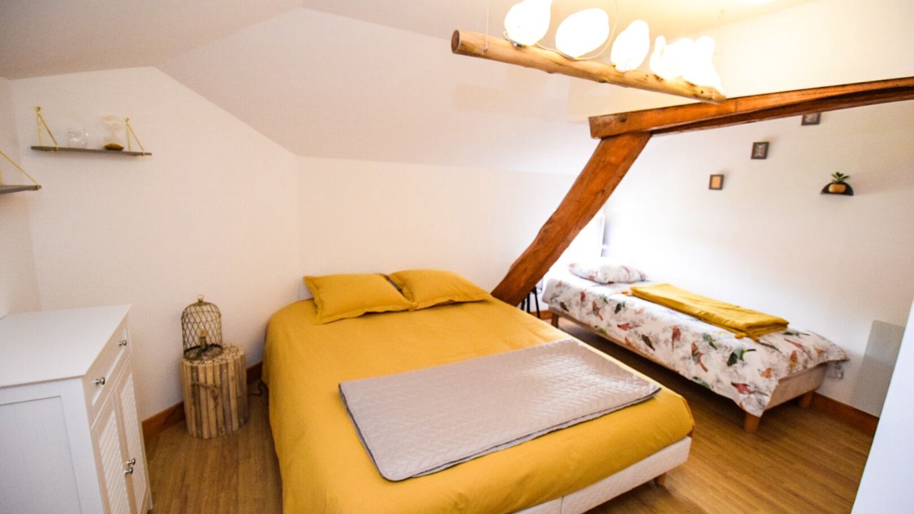 Photo of Bedroom in Celles-sur-Ource