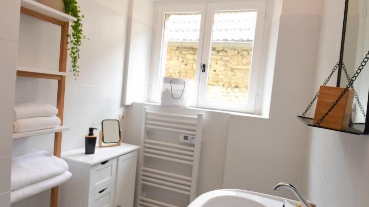 Photo of Bathroom in Celles-sur-Ource