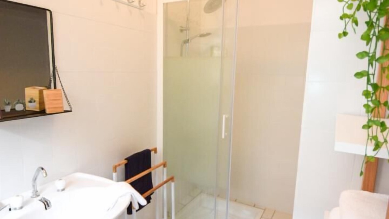 Photo of Bathroom in Celles-sur-Ource