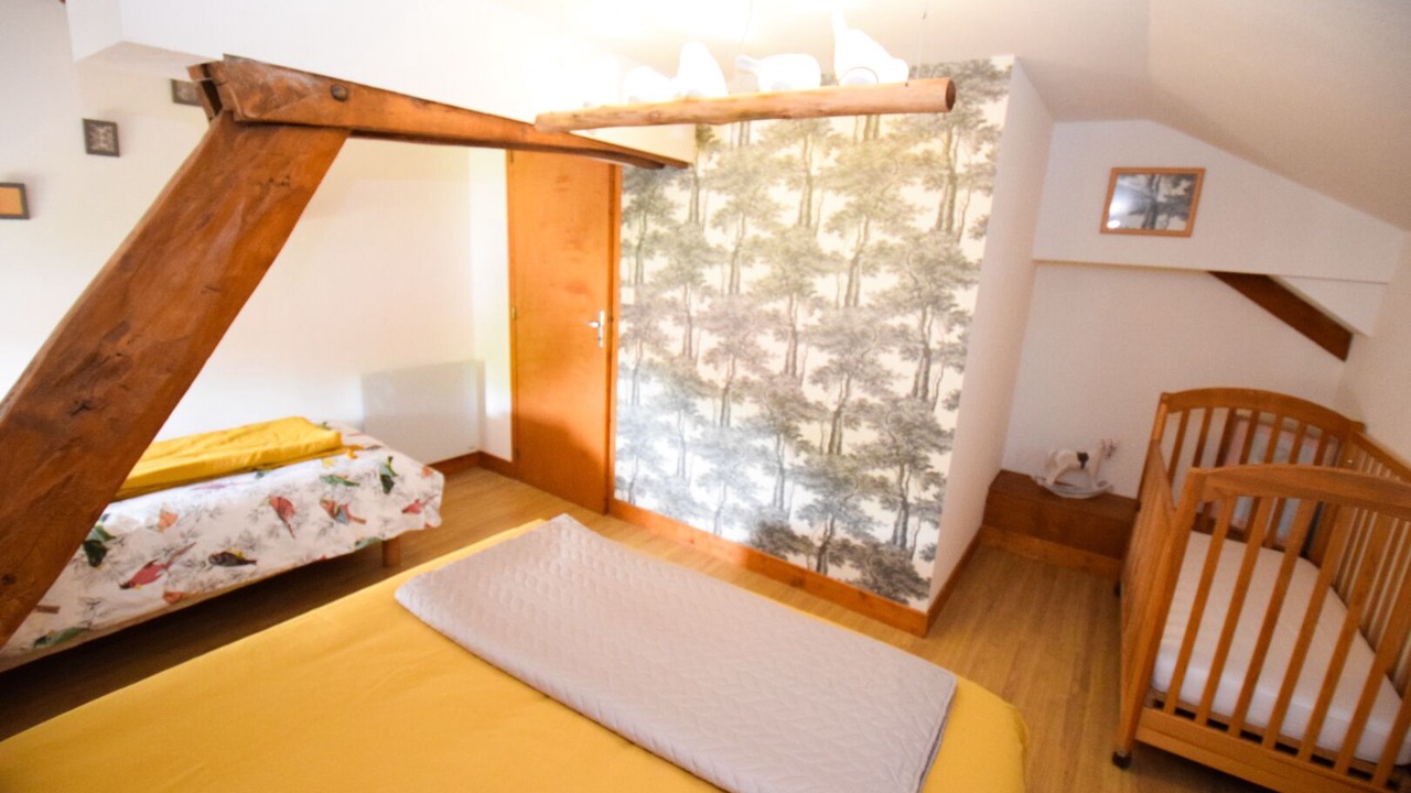 Photo of Bedroom in Celles-sur-Ource