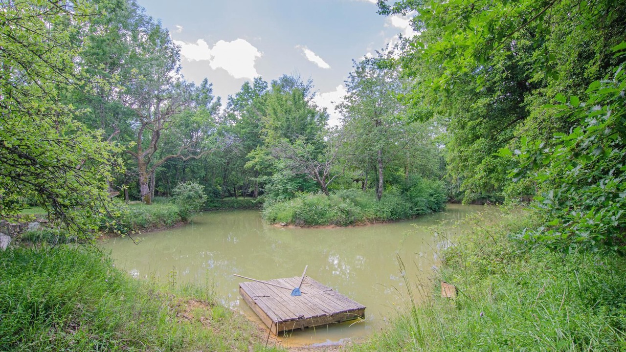 Photo of Outdoor in Chennegy