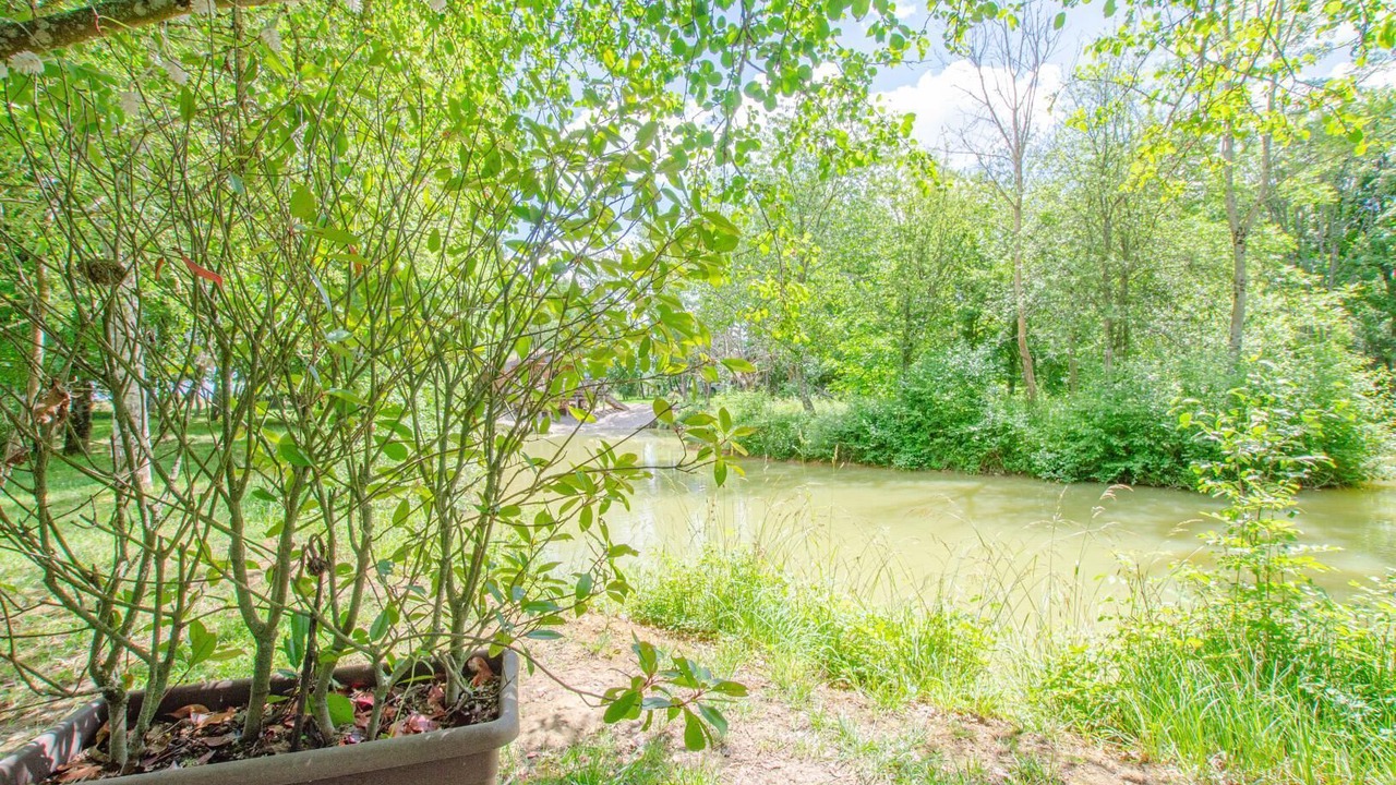 Photo of Outdoor in Chennegy