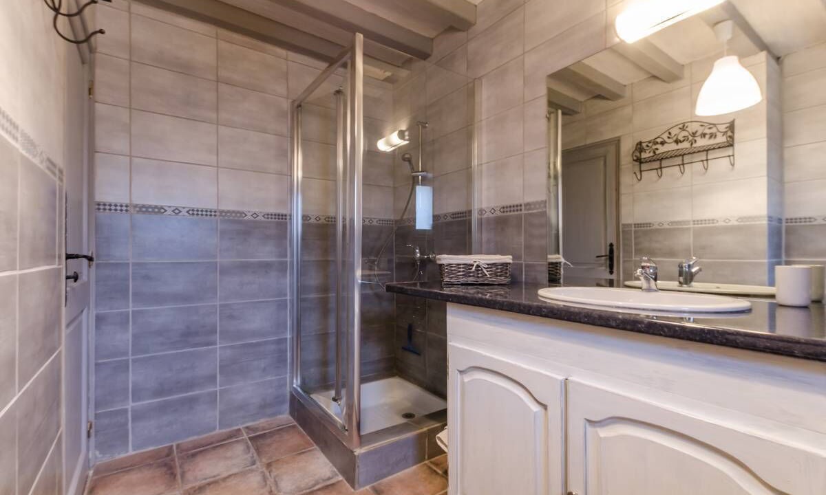 Photo of Bathroom in Dosches