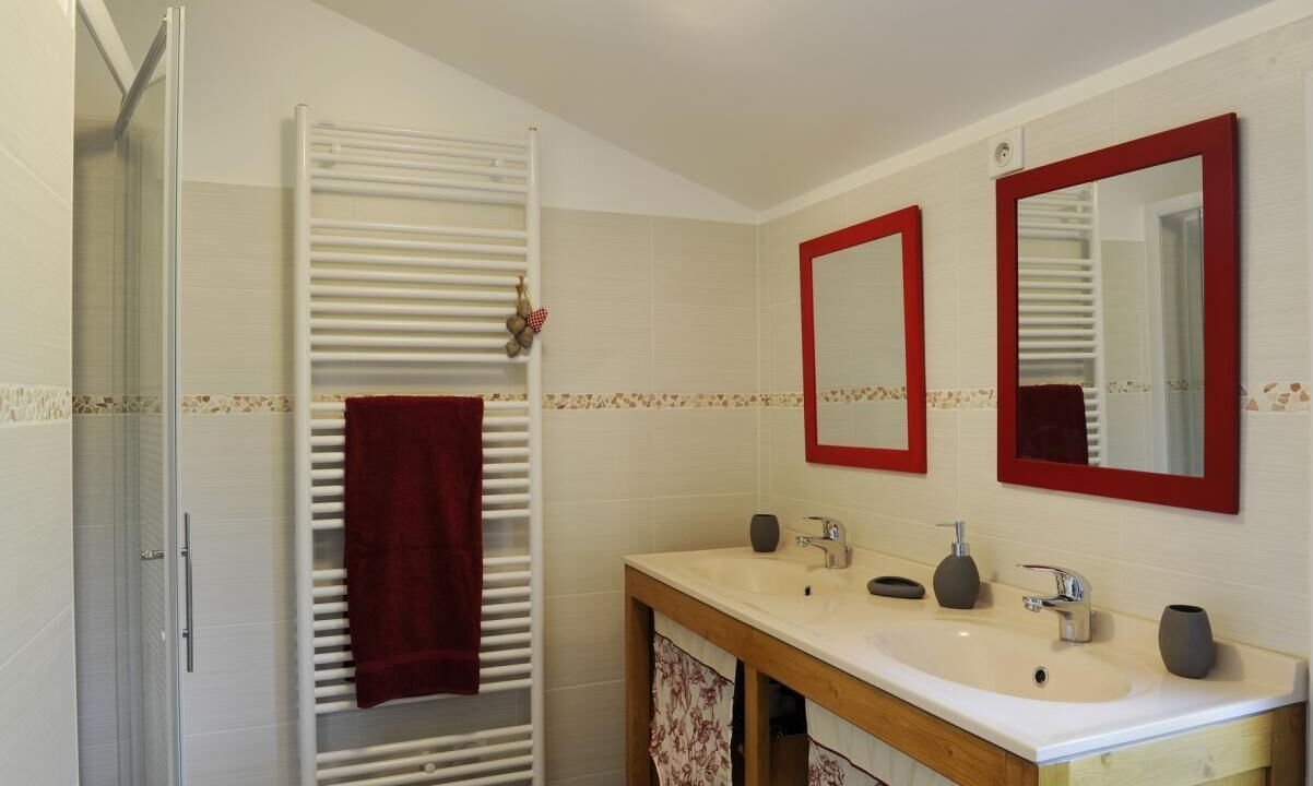 Photo of Bathroom in Rosnay-l'Hopital