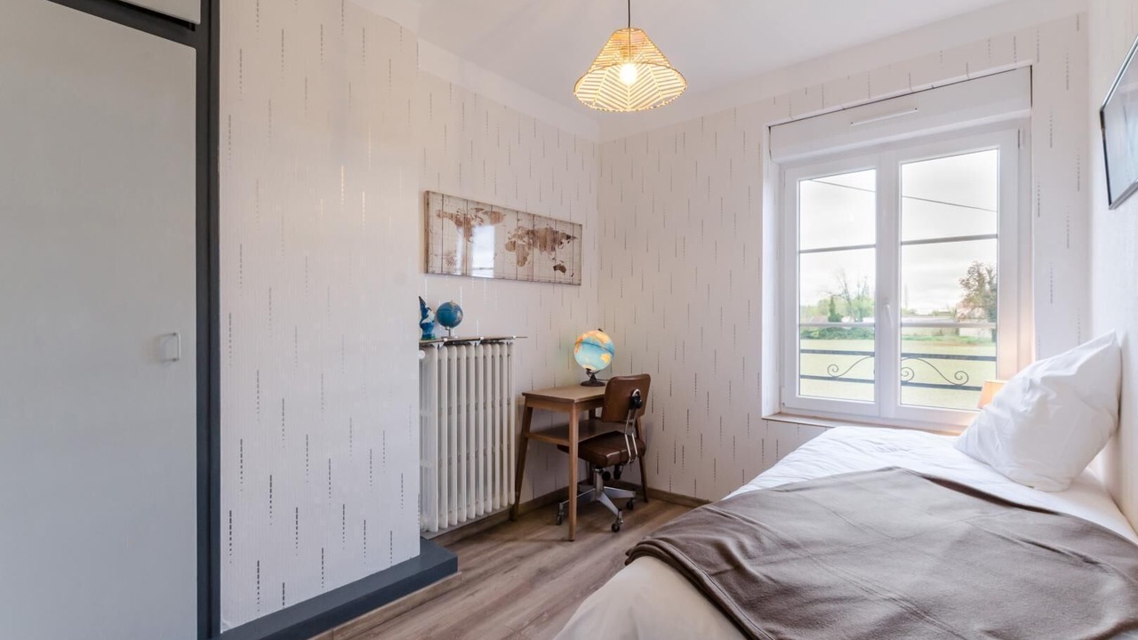 Photo of Bedroom in Yevres-le-Petit